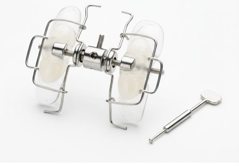 espansore palatale per correggere palato stretto